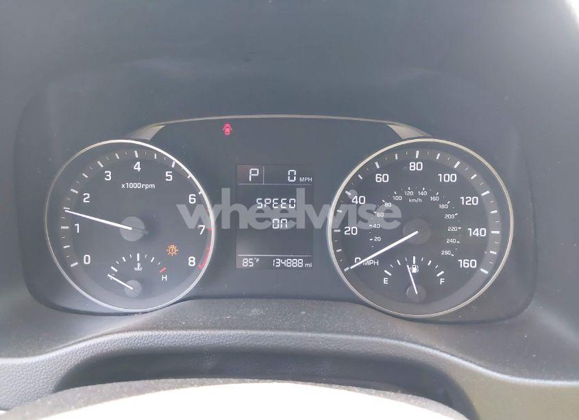 Photo 7 of 2018 Hyundai Elantra SE (VIN 5NPD74LF8JH276550)