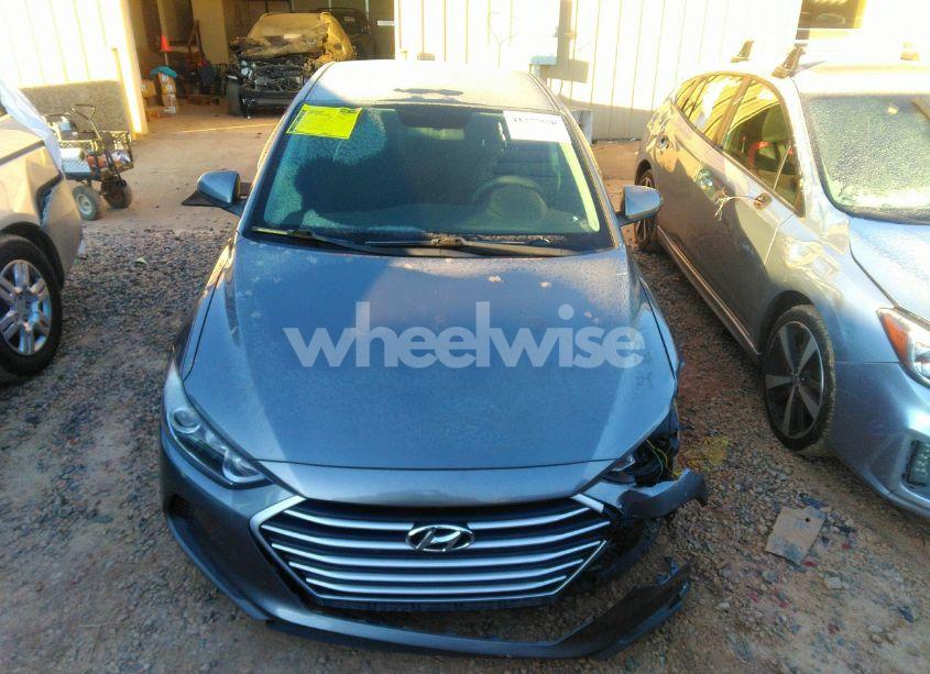 Photo 12 of 2018 Hyundai Elantra SE (VIN 5NPD74LF8JH300314)