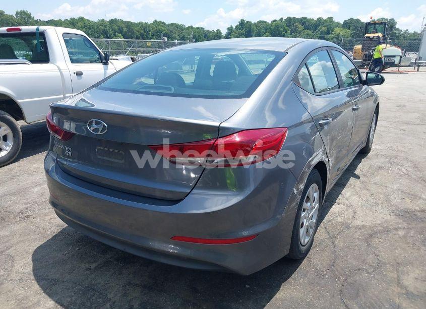 Photo 4 of 2018 Hyundai Elantra SE (VIN 5NPD74LF8JH347388)