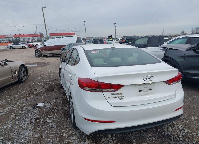 Photo 3 of 2018 Hyundai Elantra SE (VIN 5NPD74LF8JH378690)