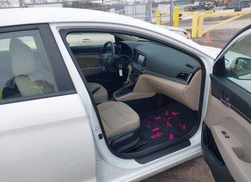 Photo 5 of 2018 Hyundai Elantra SE (VIN 5NPD74LF8JH378690)