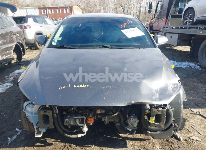 Photo 13 of 2018 Hyundai Elantra SE (VIN 5NPD74LF8JH381394)