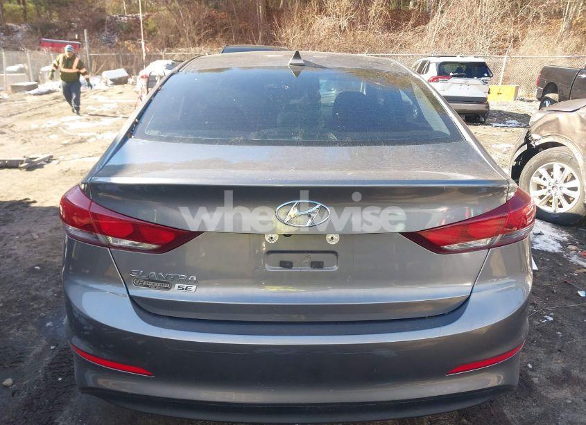 Photo 17 of 2018 Hyundai Elantra SE (VIN 5NPD74LF8JH381394)