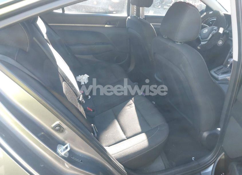 Photo 8 of 2018 Hyundai Elantra SE (VIN 5NPD74LF8JH381394)