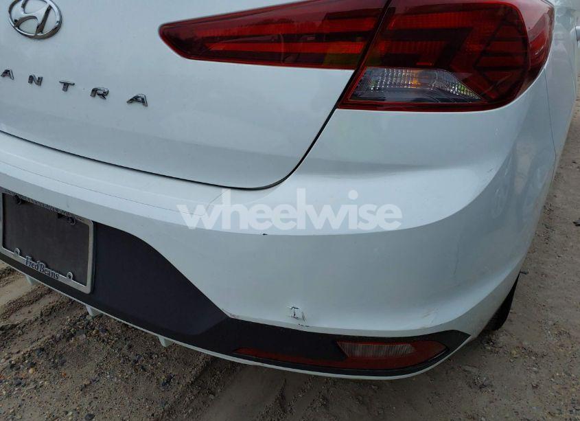 Photo 17 of 2019 Hyundai Elantra SE (VIN 5NPD74LF8KH474546)