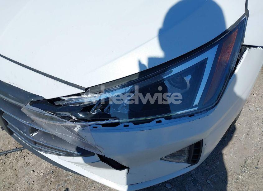 Photo 6 of 2019 Hyundai Elantra SE (VIN 5NPD74LF8KH474546)