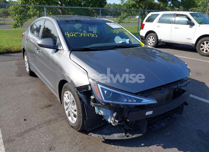 2020 Hyundai Elantra SE (VIN 5NPD74LF8LH503982) main photo