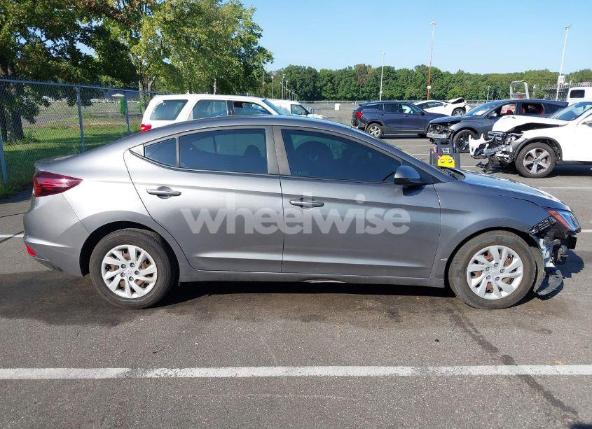 Photo 13 of 2020 Hyundai Elantra SE (VIN 5NPD74LF8LH503982)