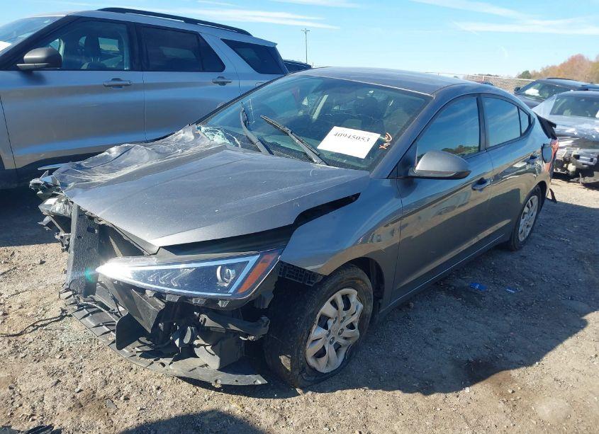 Photo 2 of 2020 Hyundai Elantra SE (VIN 5NPD74LF8LH513296)