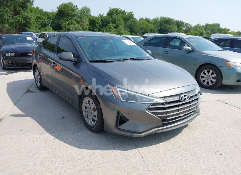2020 Hyundai Elantra SE (VIN 5NPD74LF8LH538120) main photo