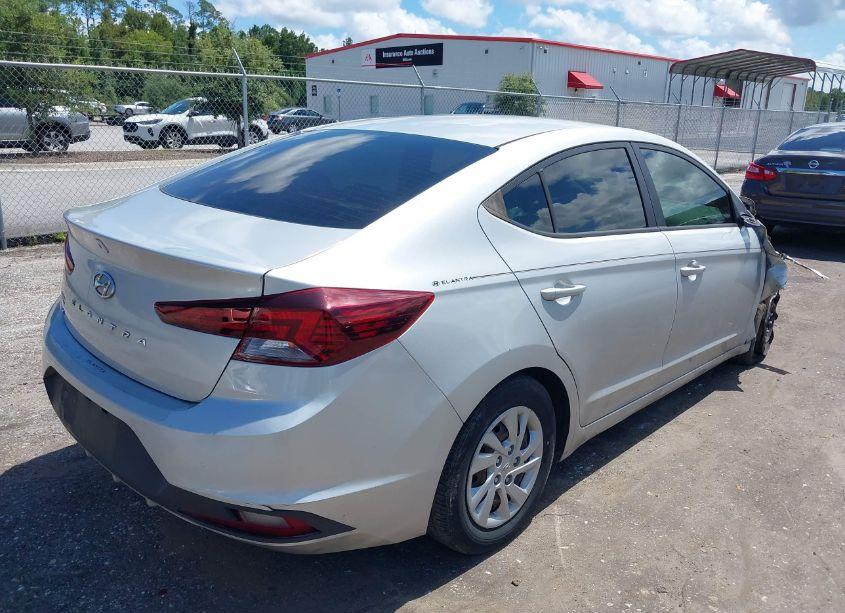 Photo 4 of 2020 Hyundai Elantra SE (VIN 5NPD74LF8LH539736)