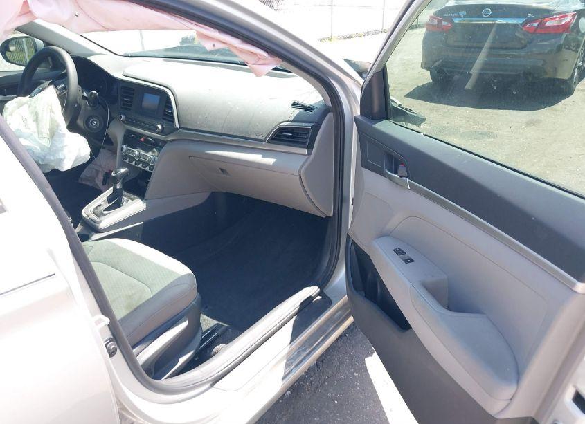 Photo 5 of 2020 Hyundai Elantra SE (VIN 5NPD74LF8LH539736)