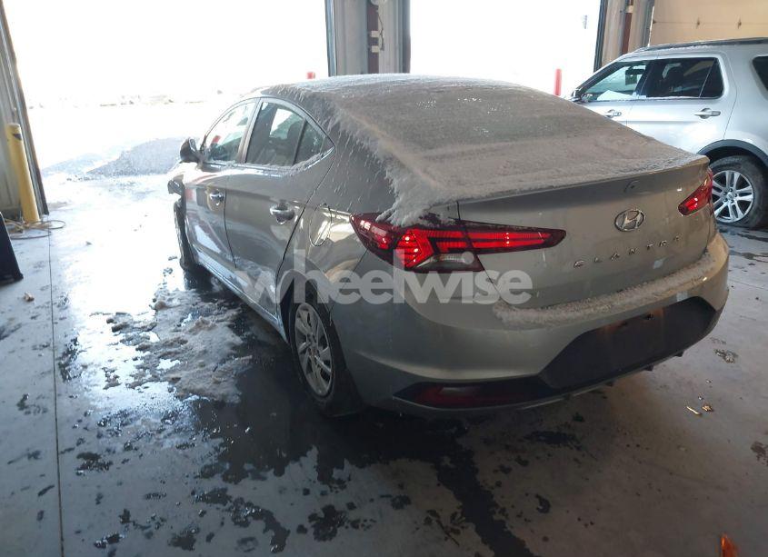 Photo 3 of 2020 Hyundai Elantra SE (VIN 5NPD74LF8LH589472)