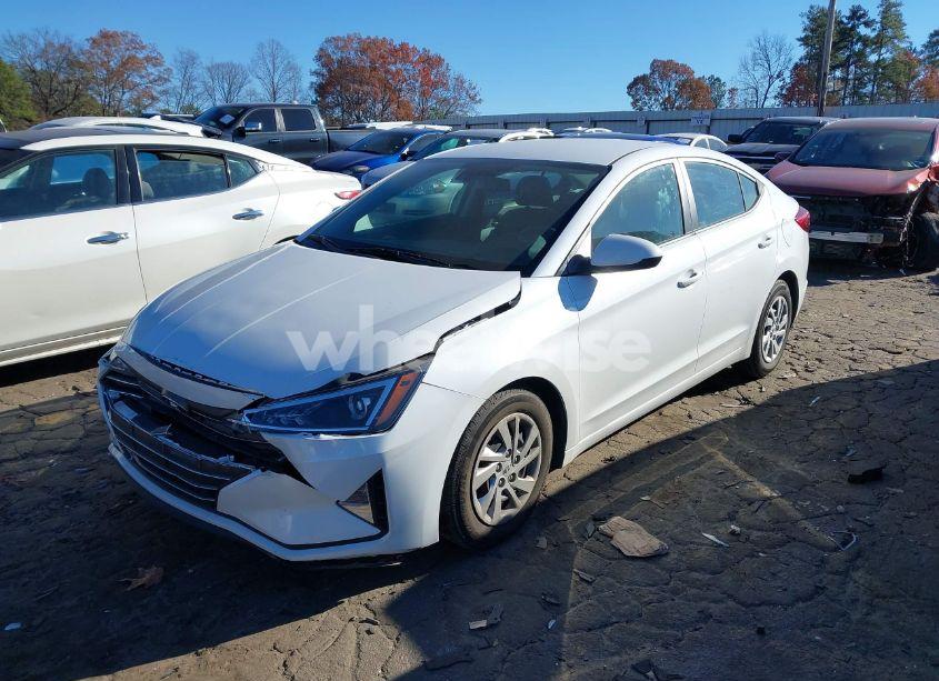 Photo 2 of 2020 Hyundai Elantra SE (VIN 5NPD74LF8LH596356)