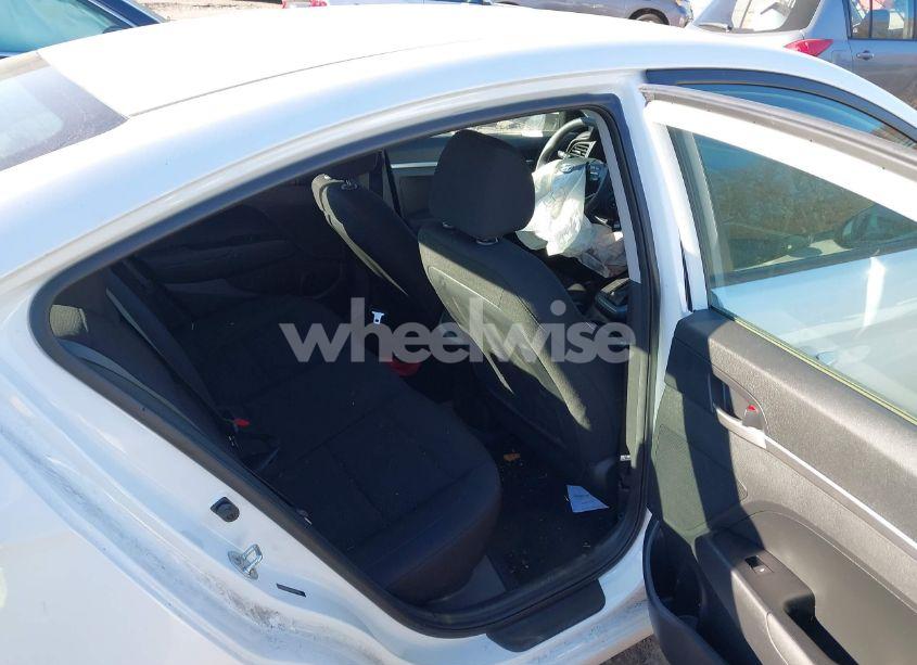 Photo 8 of 2020 Hyundai Elantra SE (VIN 5NPD74LF8LH596356)