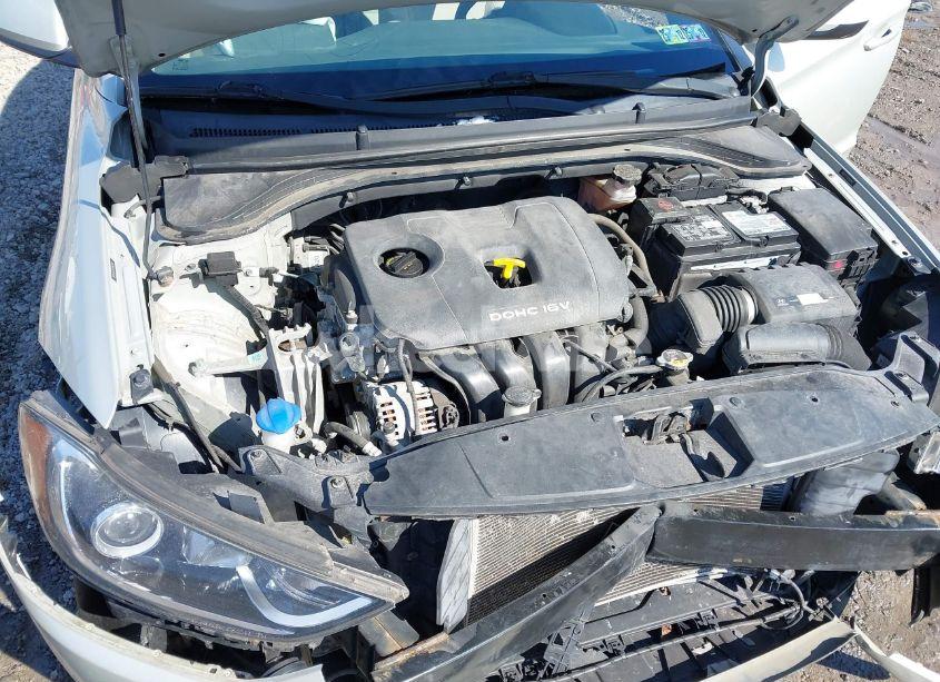 Photo 10 of 2017 Hyundai Elantra SE (VIN 5NPD74LF9HH063987)