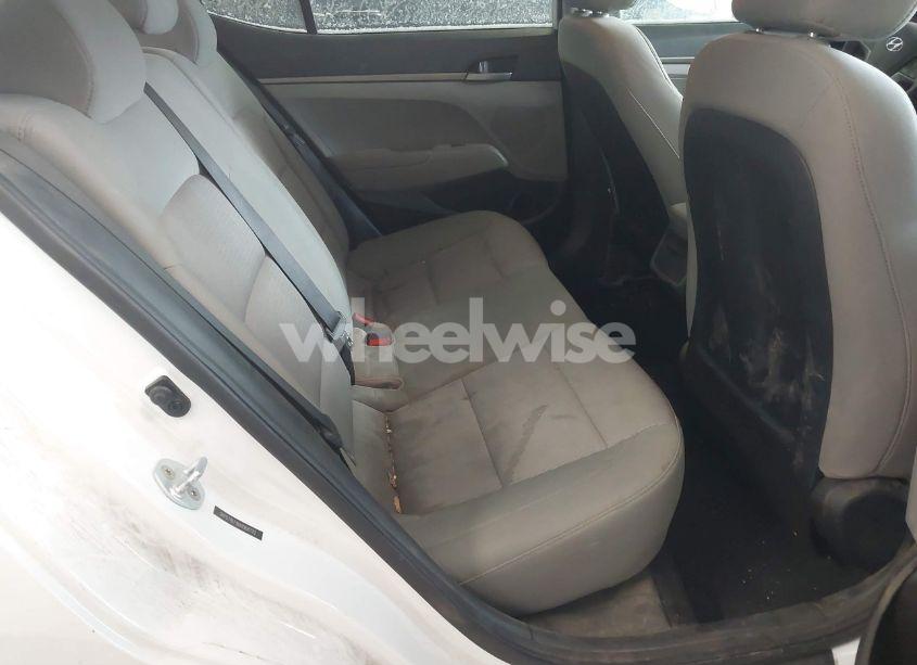 Photo 8 of 2017 Hyundai Elantra SE (VIN 5NPD74LF9HH068770)