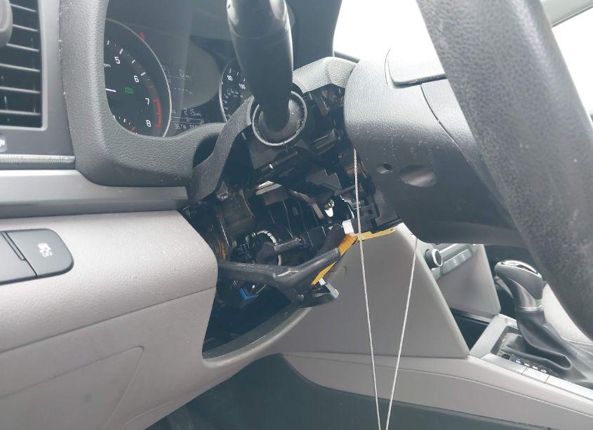 Photo 20 of 2017 Hyundai Elantra SE (VIN 5NPD74LF9HH070485)