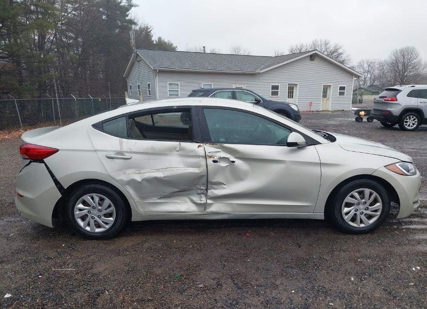 Photo 13 of 2017 Hyundai Elantra SE (VIN 5NPD74LF9HH101640)