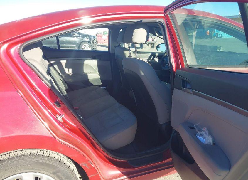 Photo 8 of 2017 Hyundai Elantra SE (VIN 5NPD74LF9HH104022)