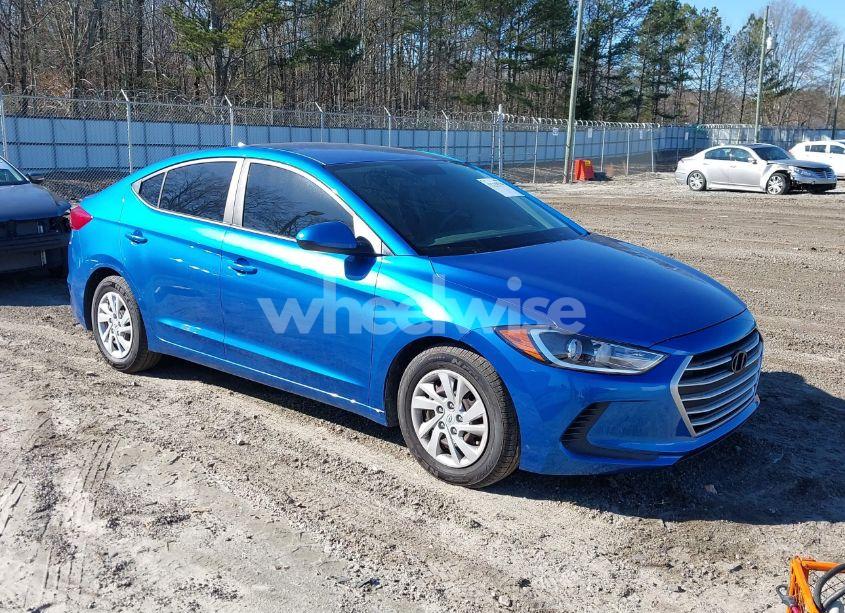 2017 Hyundai Elantra SE (VIN 5NPD74LF9HH137621) main photo