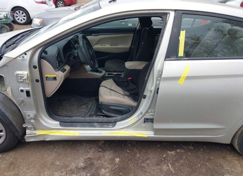 Photo 14 of 2017 Hyundai Elantra SE (VIN 5NPD74LF9HH140650)