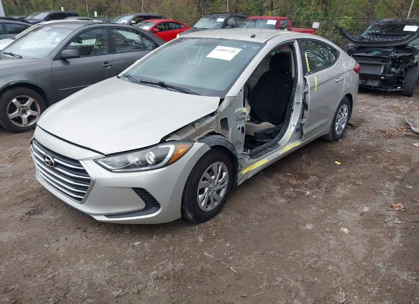 Photo 2 of 2017 Hyundai Elantra SE (VIN 5NPD74LF9HH140650)