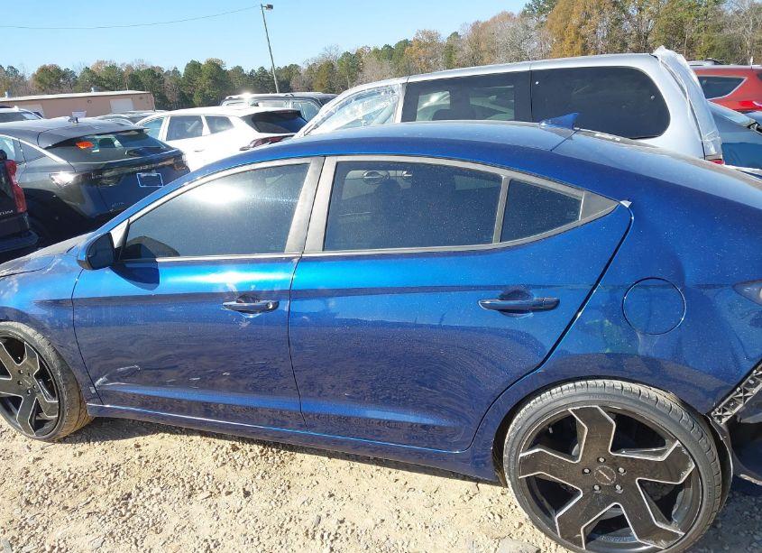 Photo 14 of 2017 Hyundai Elantra SE (VIN 5NPD74LF9HH140812)
