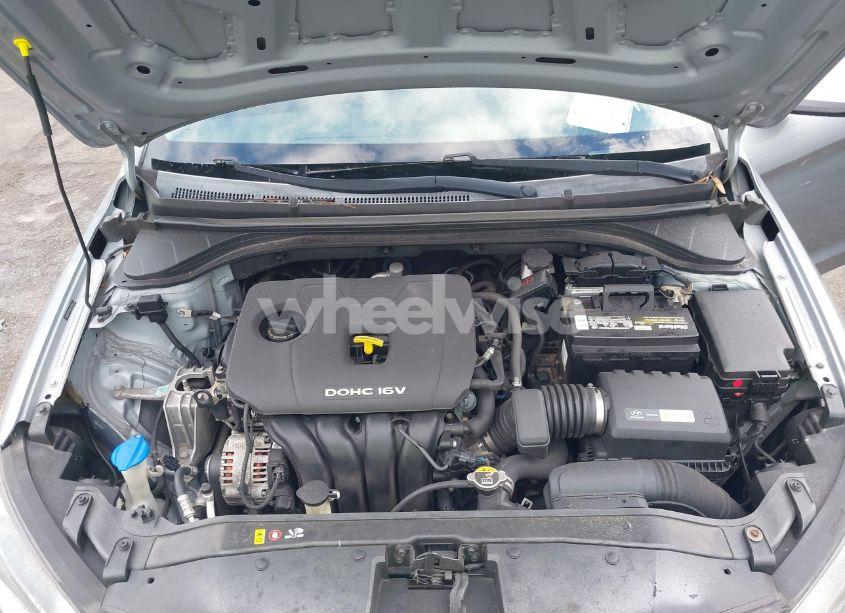 Photo 10 of 2017 Hyundai Elantra SE (VIN 5NPD74LF9HH143709)