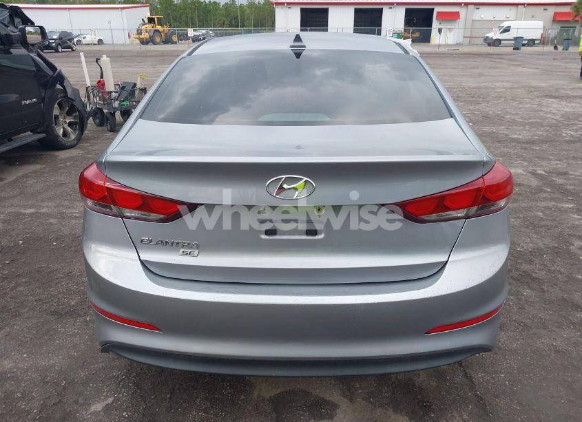 Photo 16 of 2017 Hyundai Elantra SE (VIN 5NPD74LF9HH143709)