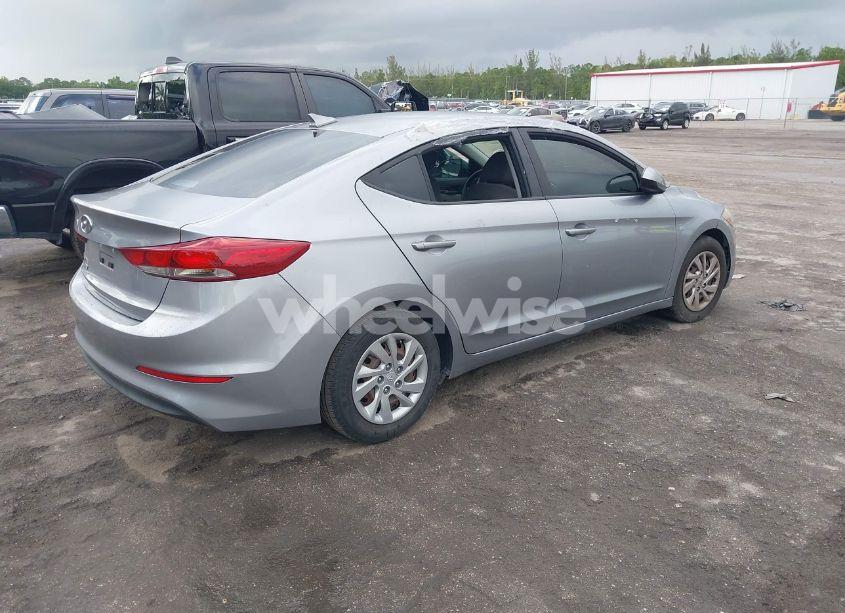 Photo 4 of 2017 Hyundai Elantra SE (VIN 5NPD74LF9HH143709)