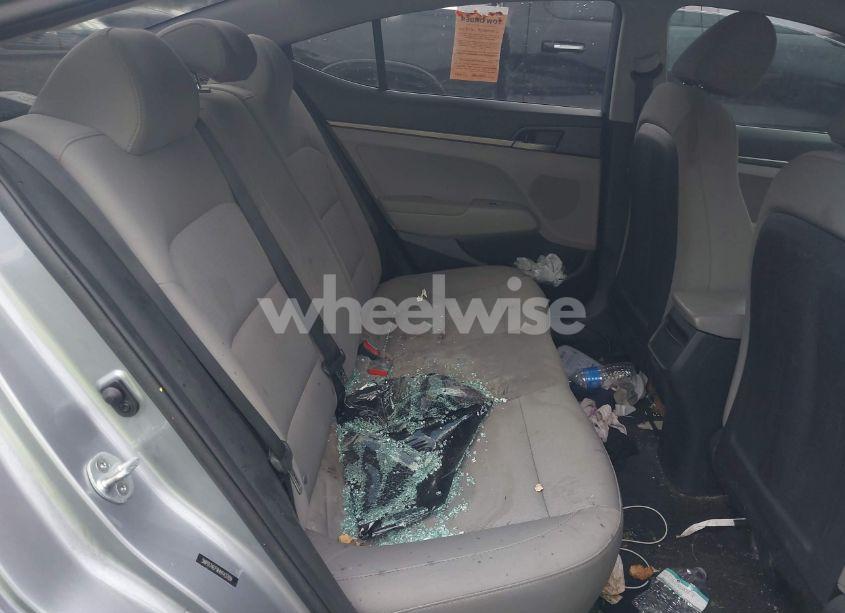 Photo 8 of 2017 Hyundai Elantra SE (VIN 5NPD74LF9HH143709)