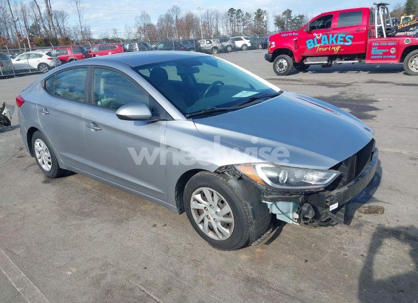 2017 Hyundai Elantra SE (VIN 5NPD74LF9HH197169) main photo