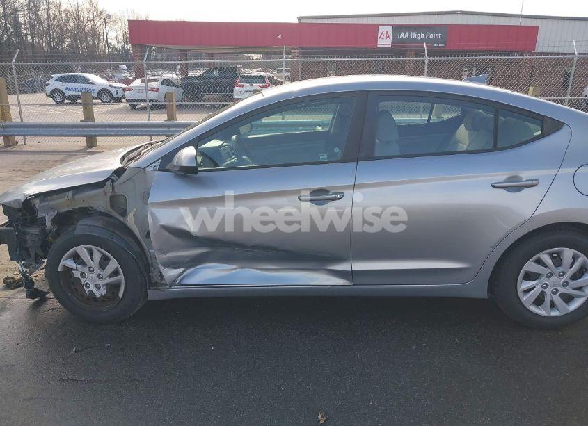 Photo 14 of 2017 Hyundai Elantra SE (VIN 5NPD74LF9HH197169)