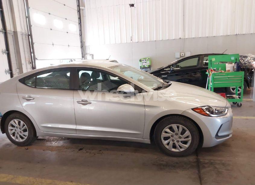 Photo 14 of 2017 Hyundai Elantra SE (VIN 5NPD74LF9HH201852)