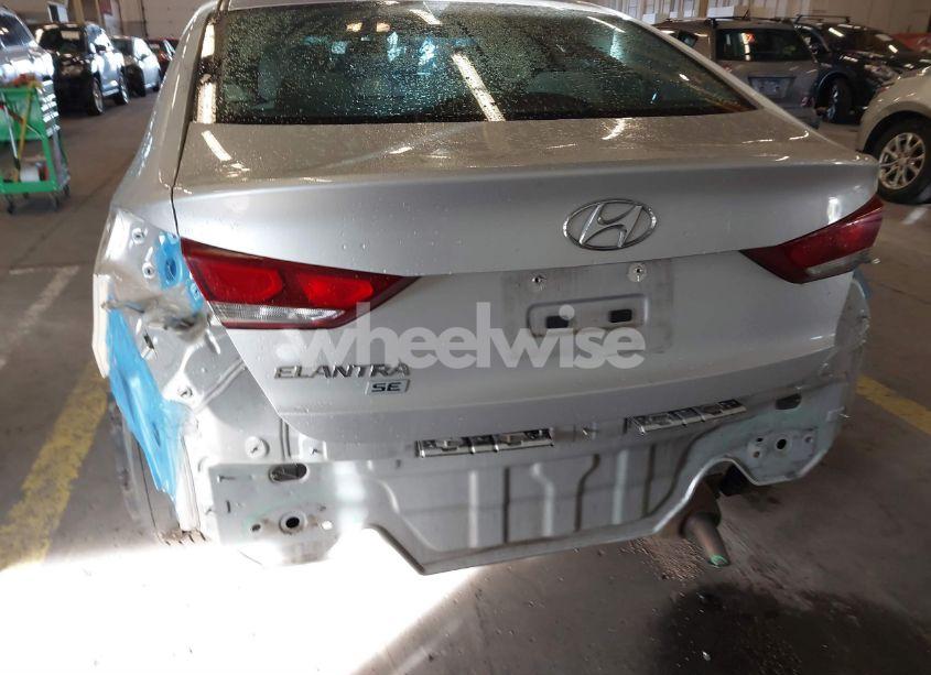 Photo 6 of 2017 Hyundai Elantra SE (VIN 5NPD74LF9HH201852)