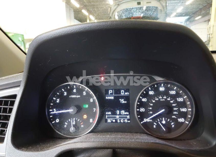 Photo 7 of 2017 Hyundai Elantra SE (VIN 5NPD74LF9HH201852)