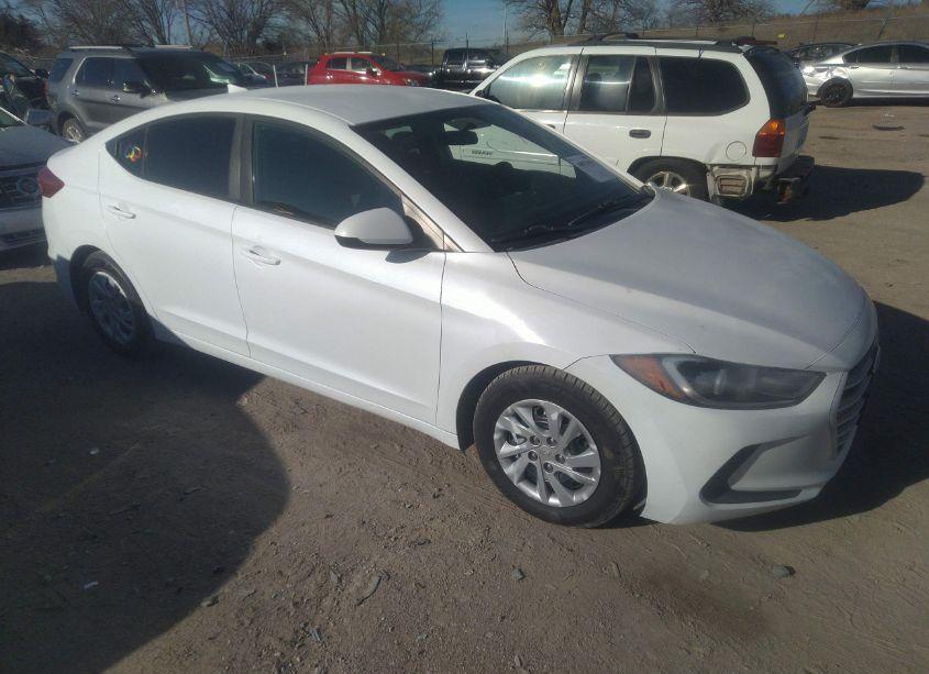 2017 Hyundai Elantra SE (VIN 5NPD74LF9HH204704) main photo