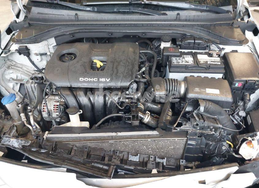 Photo 10 of 2018 Hyundai Elantra SE (VIN 5NPD74LF9JH212890)