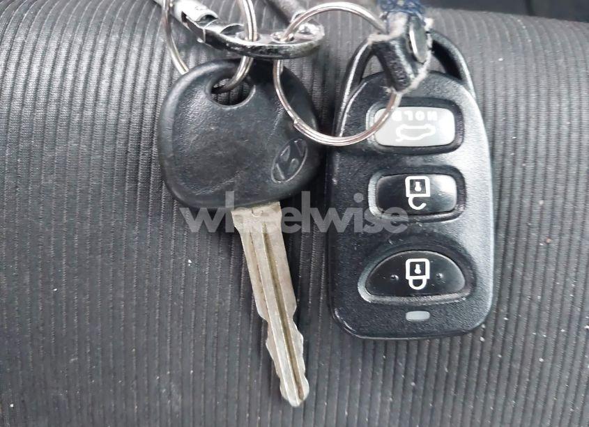 Photo 11 of 2018 Hyundai Elantra SE (VIN 5NPD74LF9JH289808)