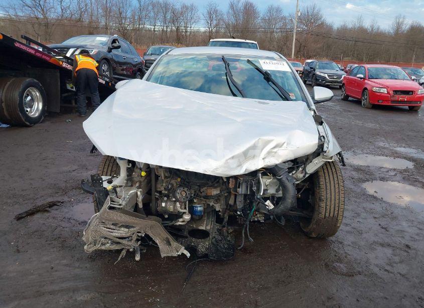 Photo 12 of 2018 Hyundai Elantra SE (VIN 5NPD74LF9JH289808)