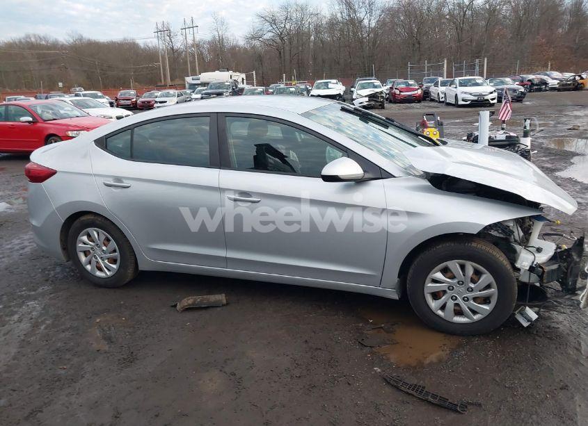 Photo 13 of 2018 Hyundai Elantra SE (VIN 5NPD74LF9JH289808)