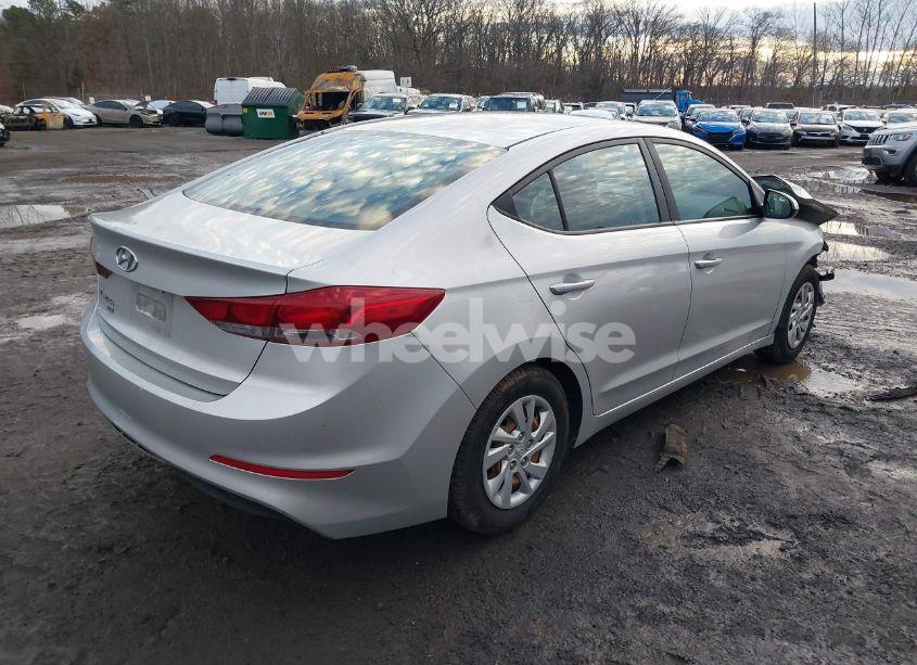 Photo 4 of 2018 Hyundai Elantra SE (VIN 5NPD74LF9JH289808)