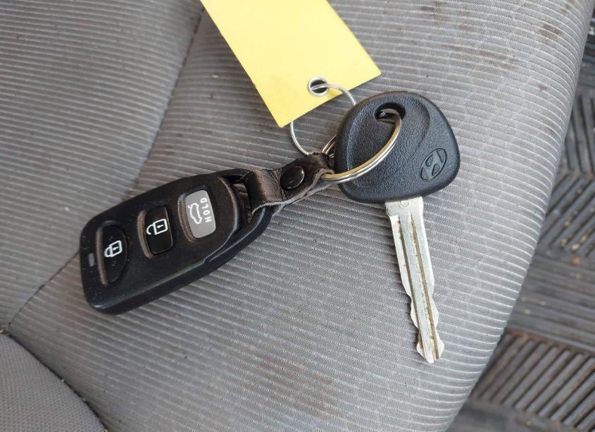 Photo 11 of 2018 Hyundai Elantra SE (VIN 5NPD74LF9JH293888)