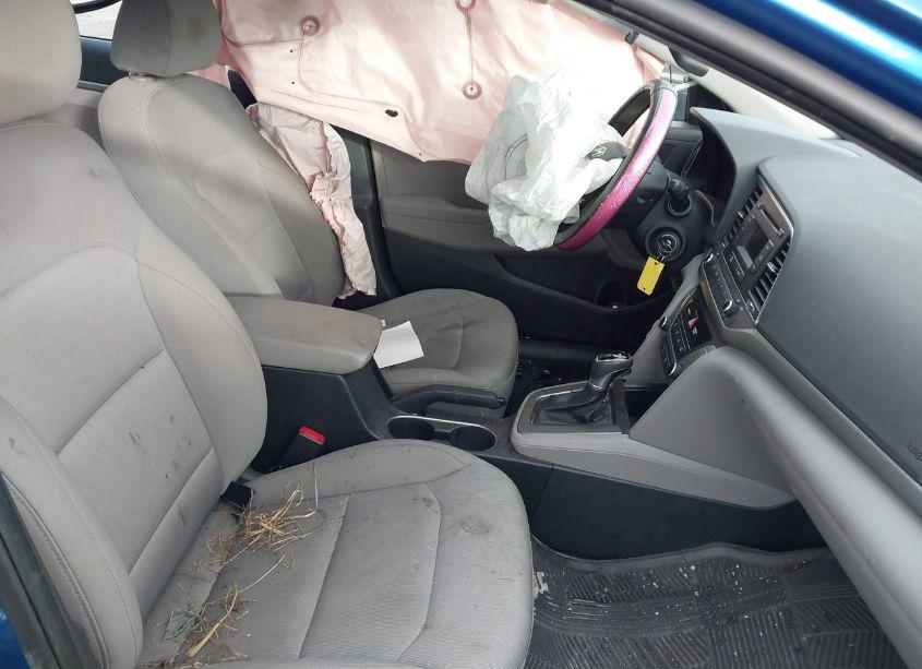 Photo 5 of 2018 Hyundai Elantra SE (VIN 5NPD74LF9JH293888)
