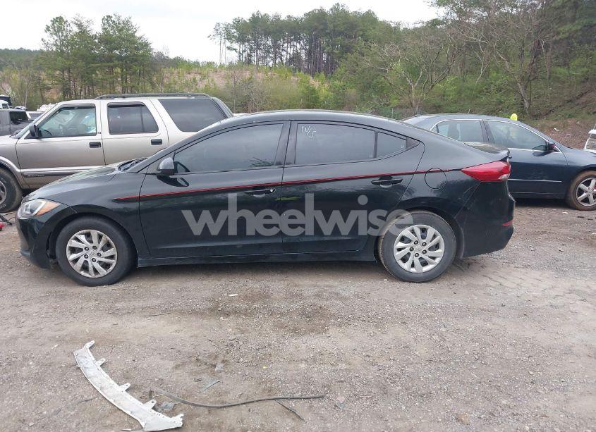 Photo 14 of 2018 Hyundai Elantra SE (VIN 5NPD74LF9JH302461)