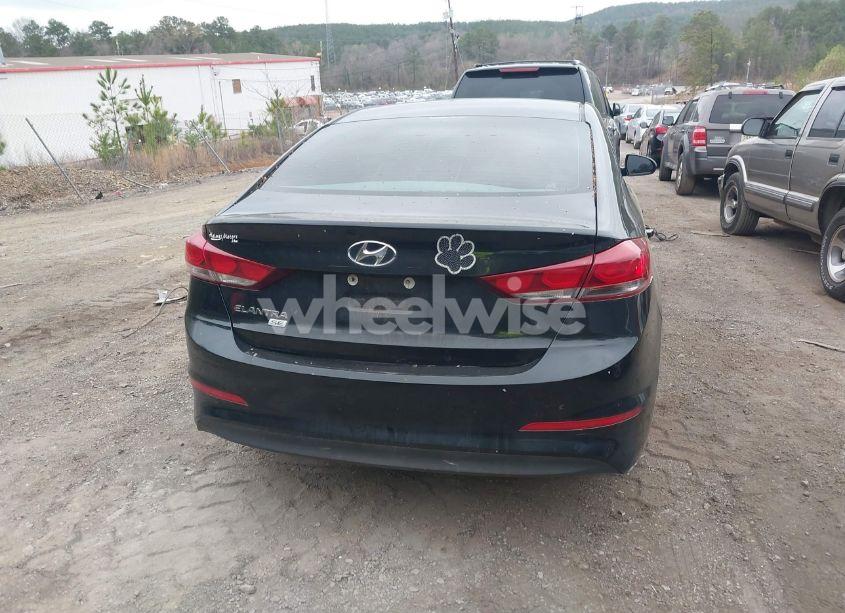 Photo 16 of 2018 Hyundai Elantra SE (VIN 5NPD74LF9JH302461)