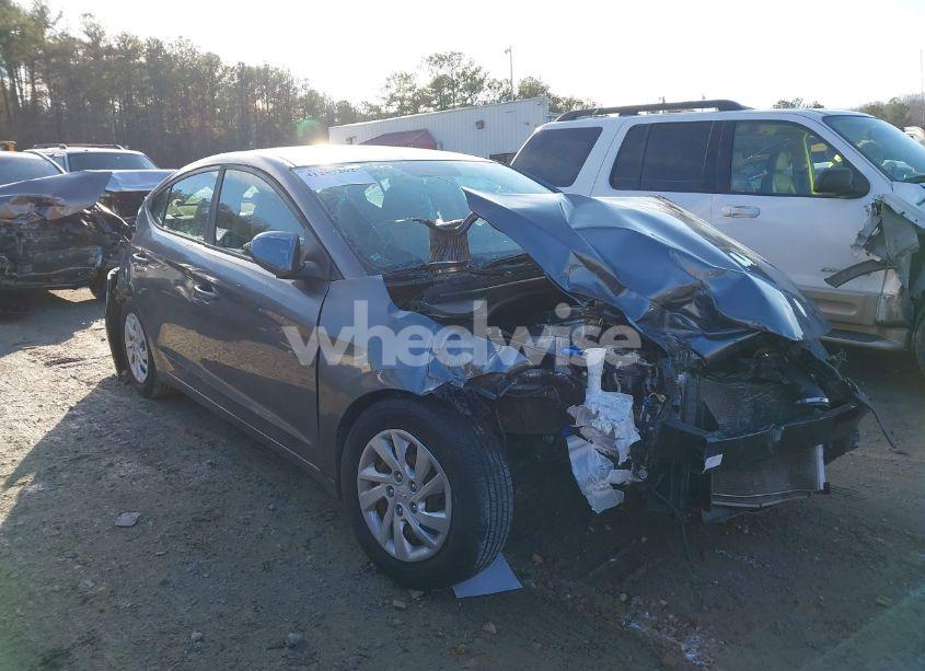 Photo 13 of 2018 Hyundai Elantra SE (VIN 5NPD74LF9JH363647)