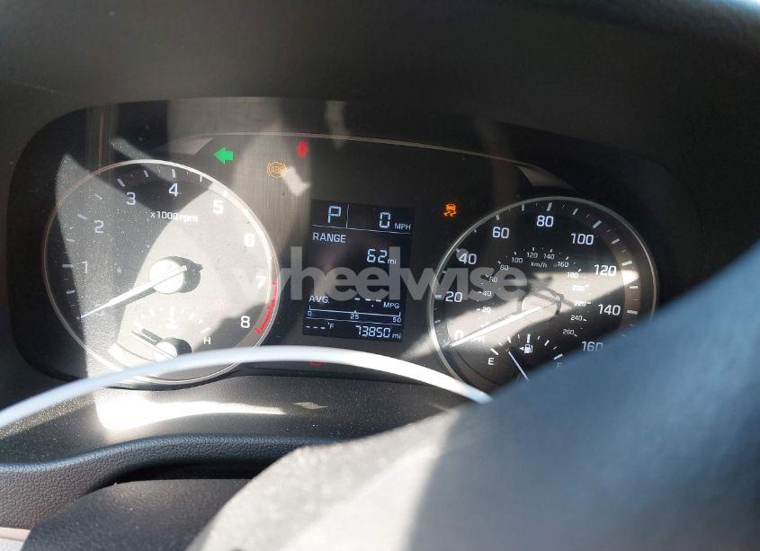 Photo 15 of 2018 Hyundai Elantra SE (VIN 5NPD74LF9JH363647)