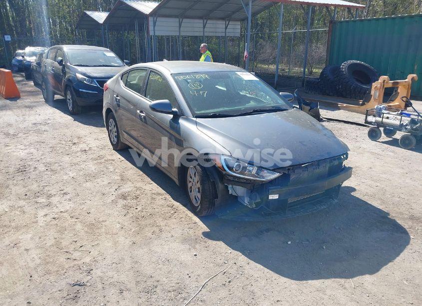 2018 Hyundai Elantra SE (VIN 5NPD74LF9JH391321) main photo